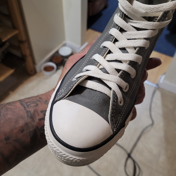 VINTAGE Converse leather high top chuck taylors - Picture 7 of 12